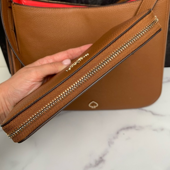 Kate Spade Large Leather Purse and Wallet Set - Picture 11 of 16